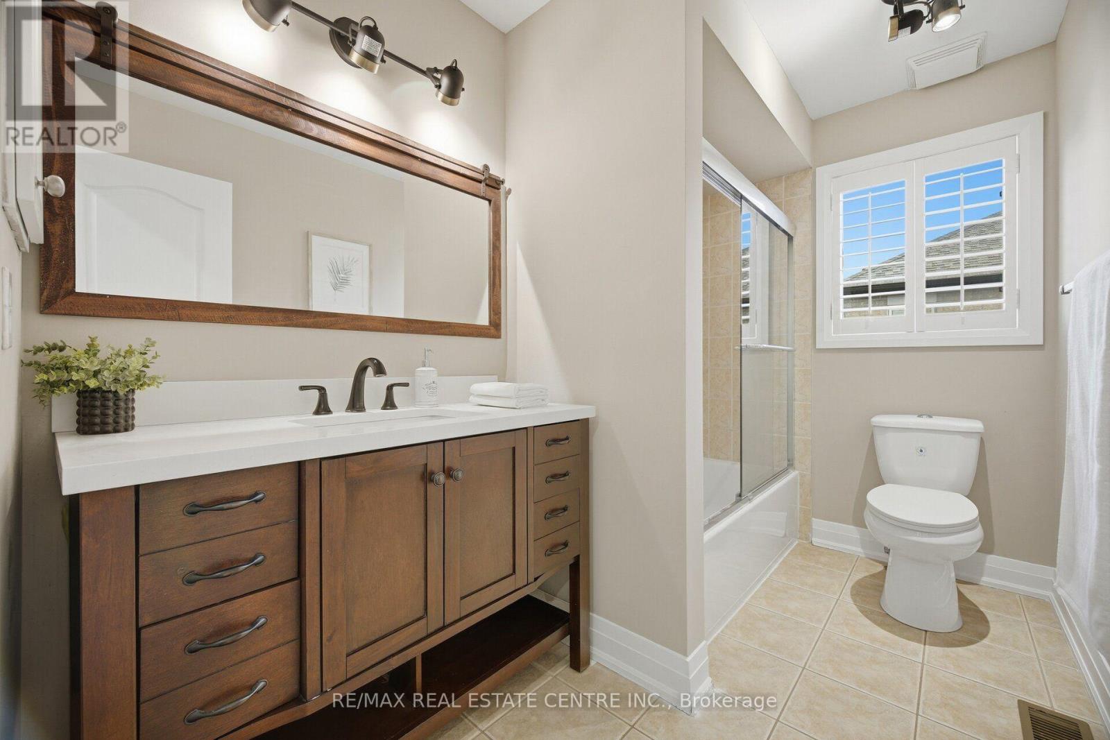 8 Duffield Road, Brampton, Ontario  L7A 2P4 - Photo 34 - W13807032
