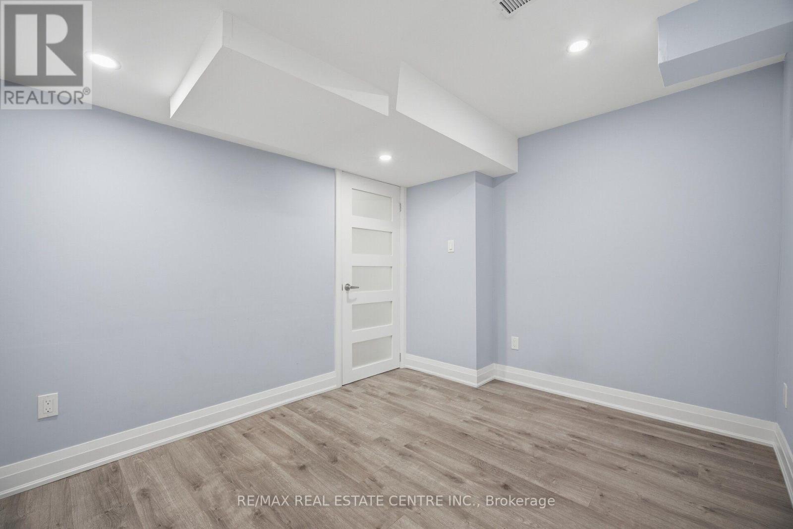 8 Duffield Road, Brampton, Ontario  L7A 2P4 - Photo 46 - W13807032