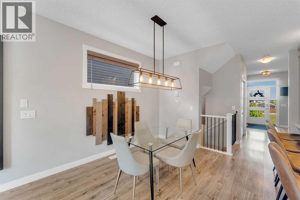 721 Chinook Gate Lane, Airdrie, Alberta  T4B 4W1 - Photo 16 - A2345786