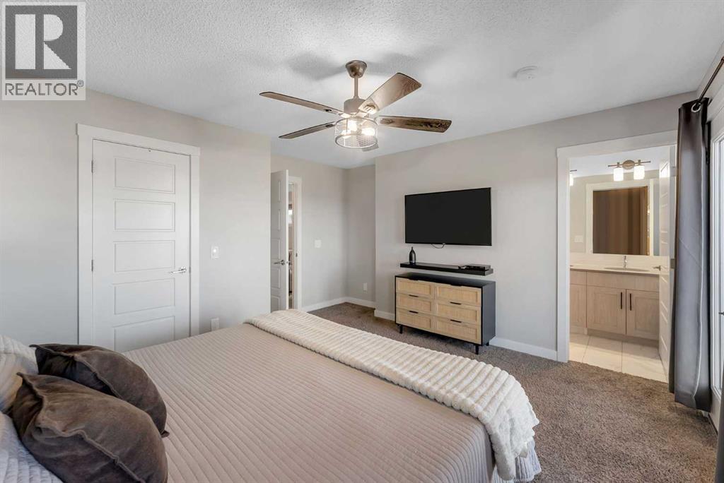 721 Chinook Gate Lane, Airdrie, Alberta  T4B 4W1 - Photo 27 - A2345786