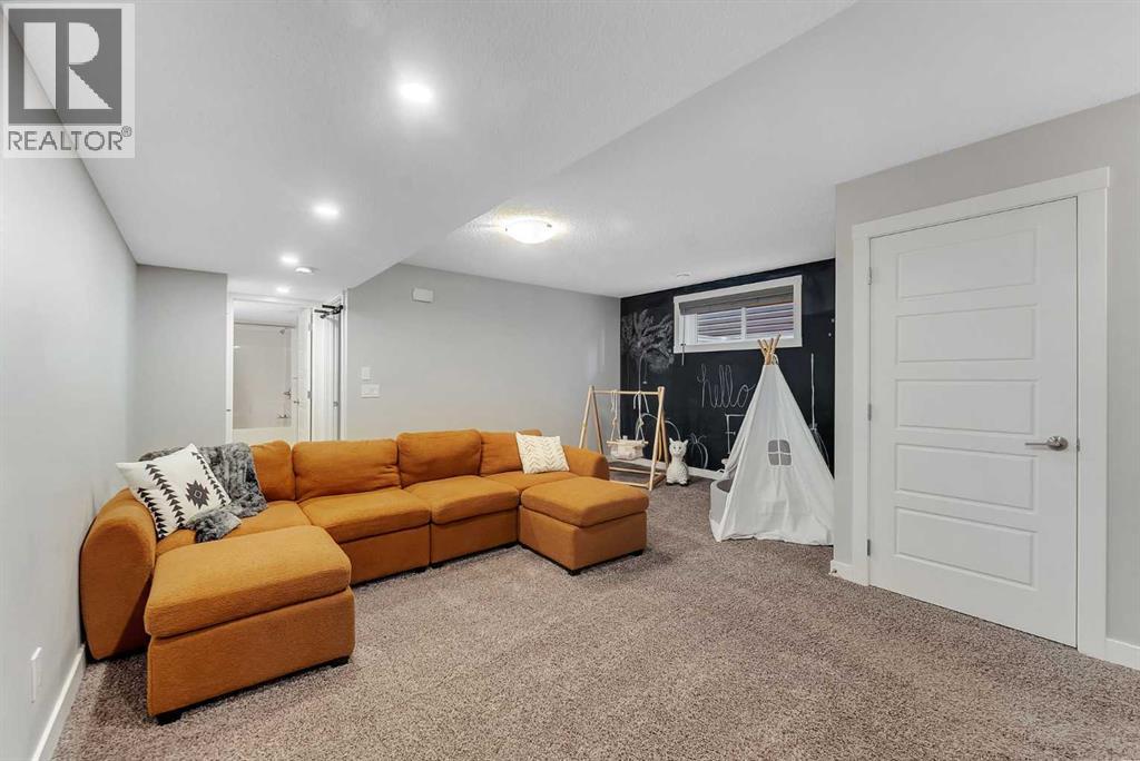 721 Chinook Gate Lane, Airdrie, Alberta  T4B 4W1 - Photo 36 - A2345786