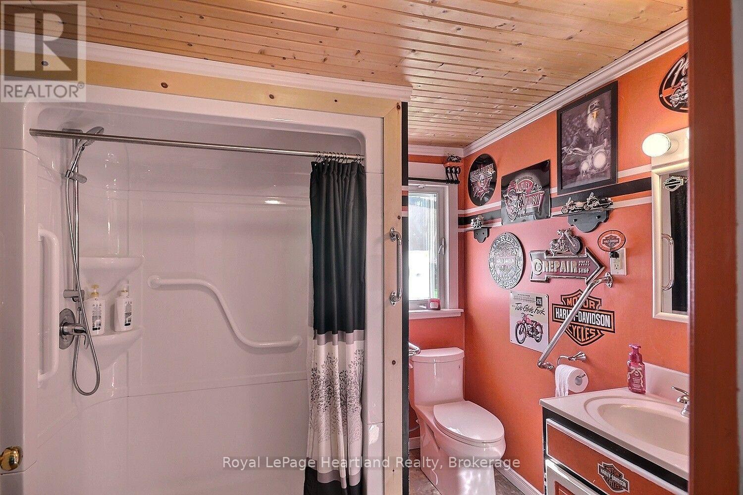 90 Mary Street, North Huron, Ontario  N0G 2W0 - Photo 15 - X13742102