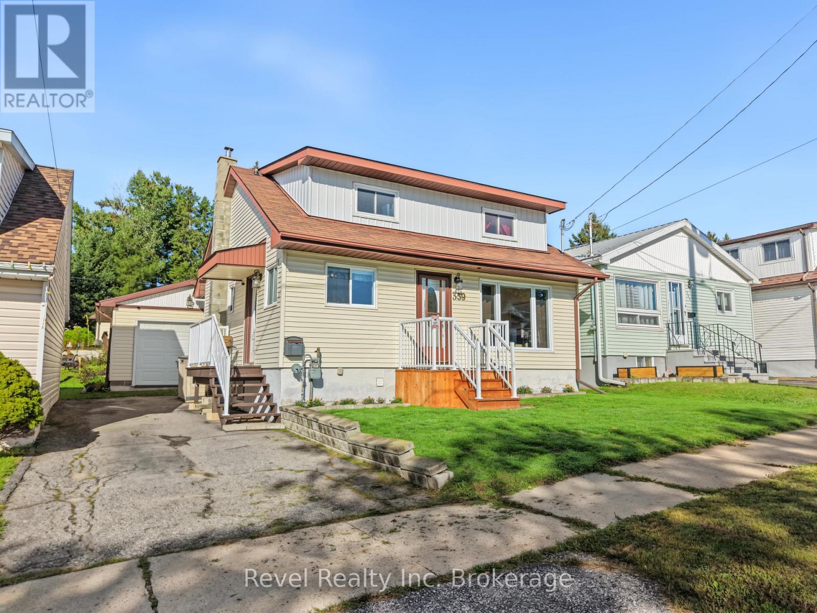 359 DUKE STREET W, North Bay, Ontario