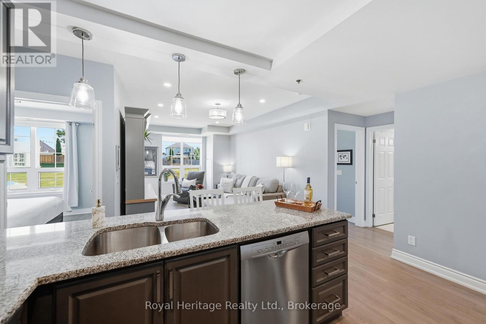 106 - 21 Brookhouse Drive, Clarington, Ontario L1B 0V4 - Photo 7 - E13808000