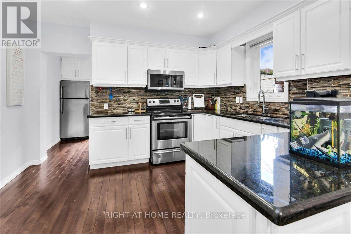 292 Arlington Avenue, Toronto, Ontario  M6C 2Z7 - Photo 11 - C13807998