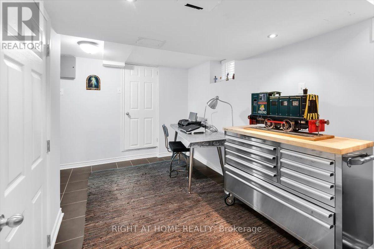 292 Arlington Avenue, Toronto, Ontario  M6C 2Z7 - Photo 27 - C13807998