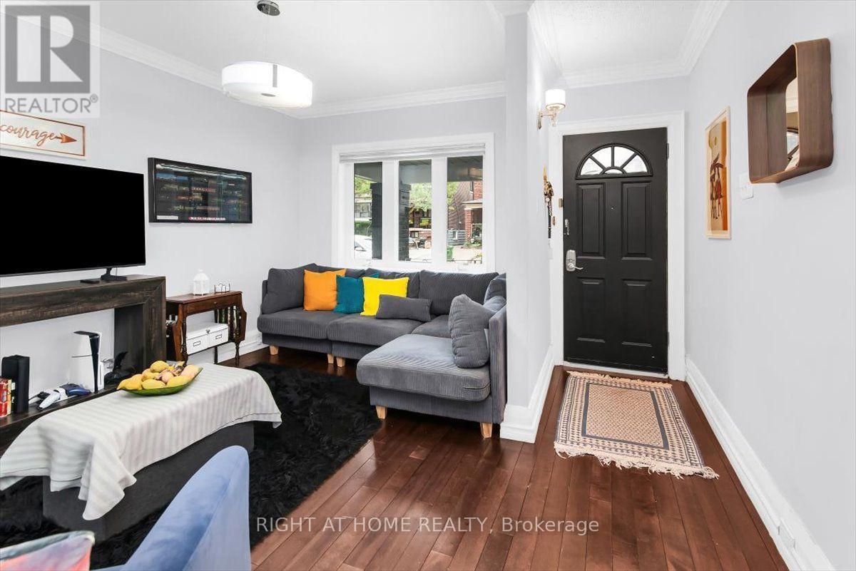 292 Arlington Avenue, Toronto, Ontario  M6C 2Z7 - Photo 3 - C13807998