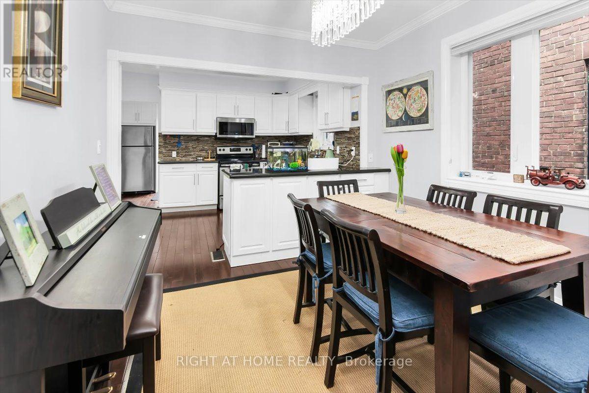 292 Arlington Avenue, Toronto, Ontario  M6C 2Z7 - Photo 9 - C13807998