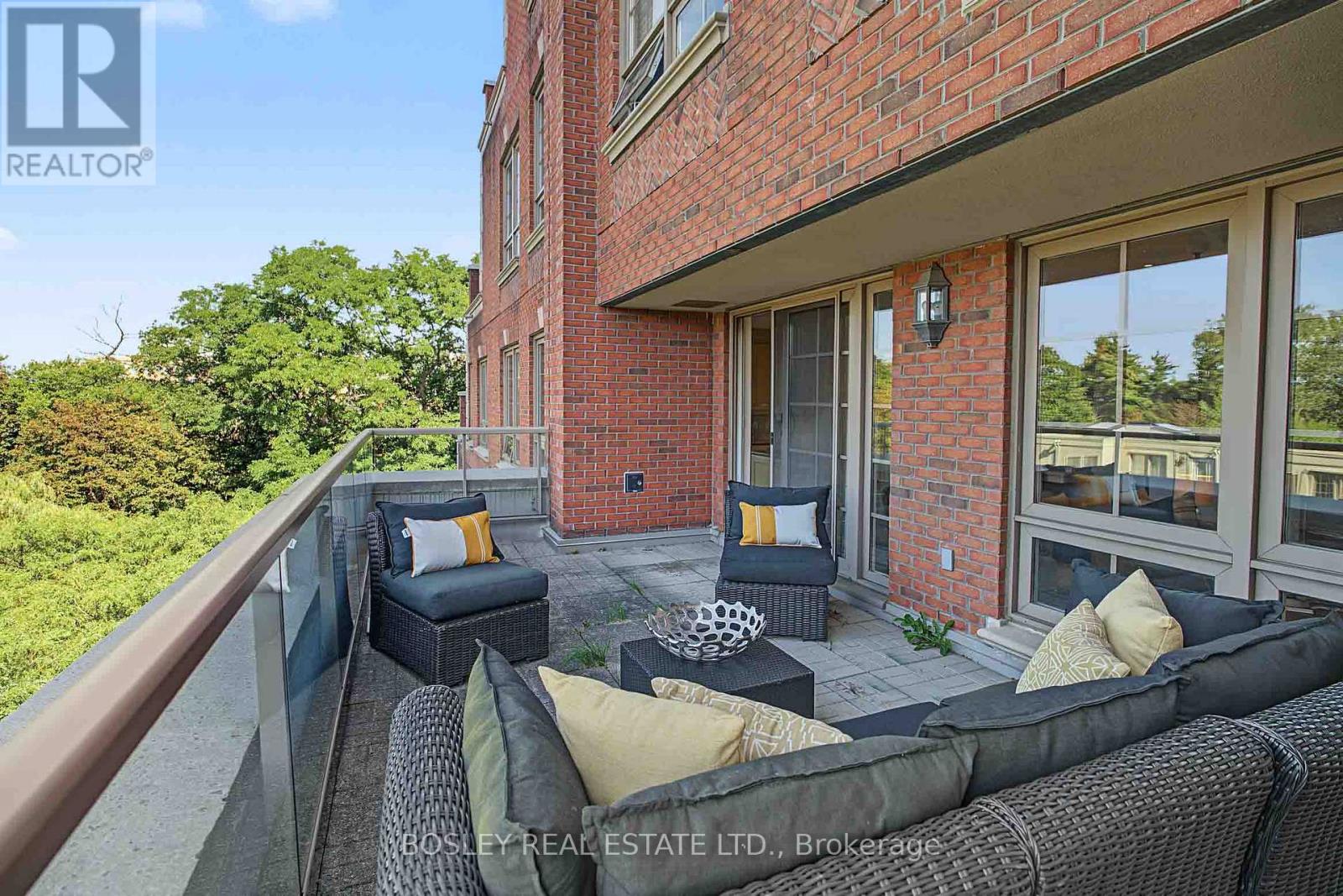 504 - 21 Burkebrook Place, Toronto, Ontario  M4G 0A2 - Photo 9 - C13808008