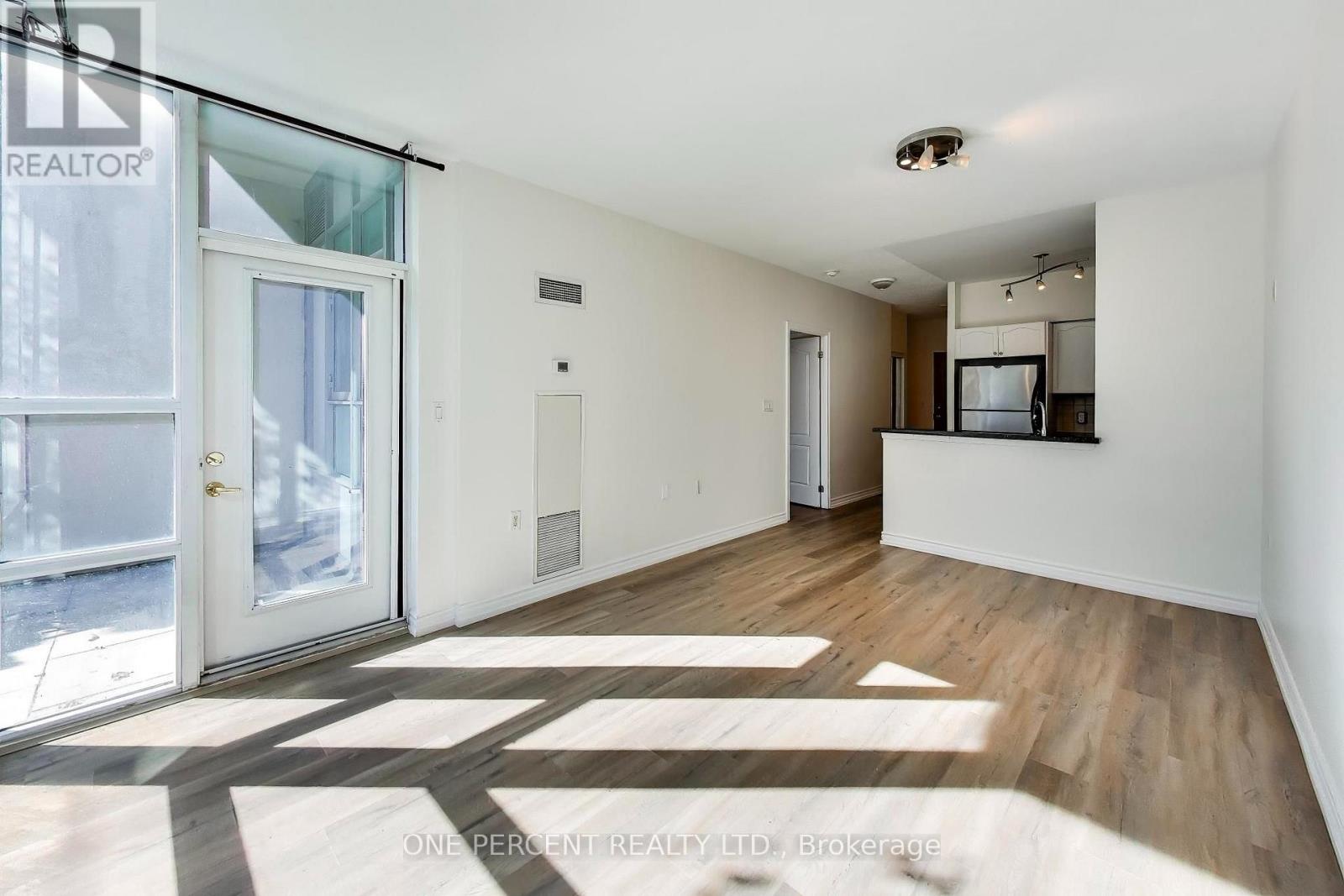 109 - 3840 Bathurst Street, Toronto, Ontario  M3H 6C6 - Photo 3 - C13808038
