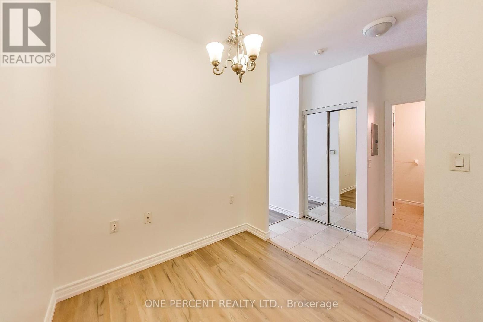 109 - 3840 Bathurst Street, Toronto, Ontario  M3H 6C6 - Photo 5 - C13808038