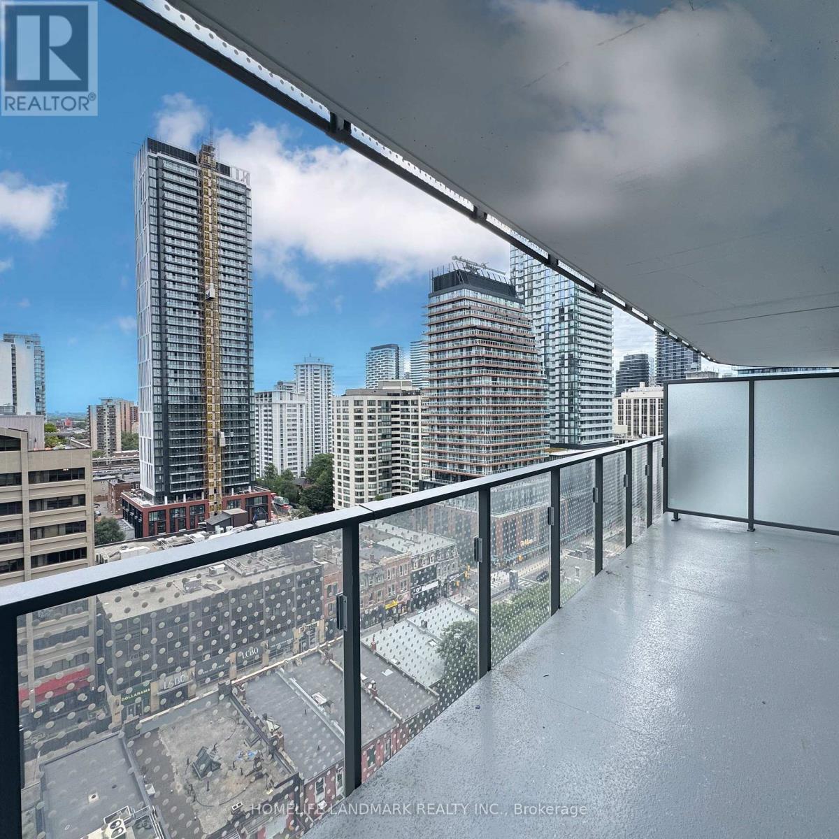 1101 - 11 Wellesley Street W, Toronto, Ontario  M4Y 1E8 - Photo 10 - C13808072
