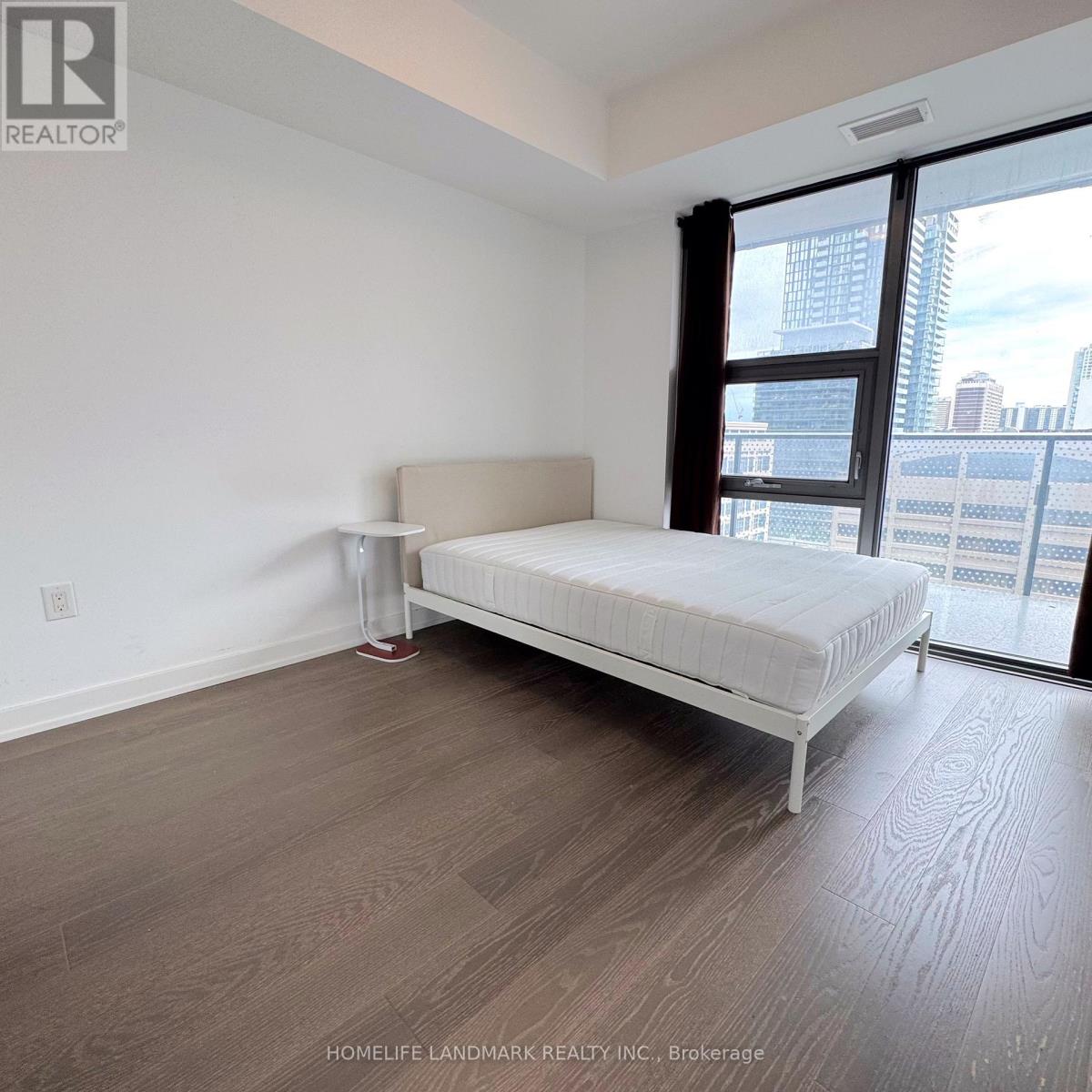 1101 - 11 Wellesley Street W, Toronto, Ontario  M4Y 1E8 - Photo 7 - C13808072