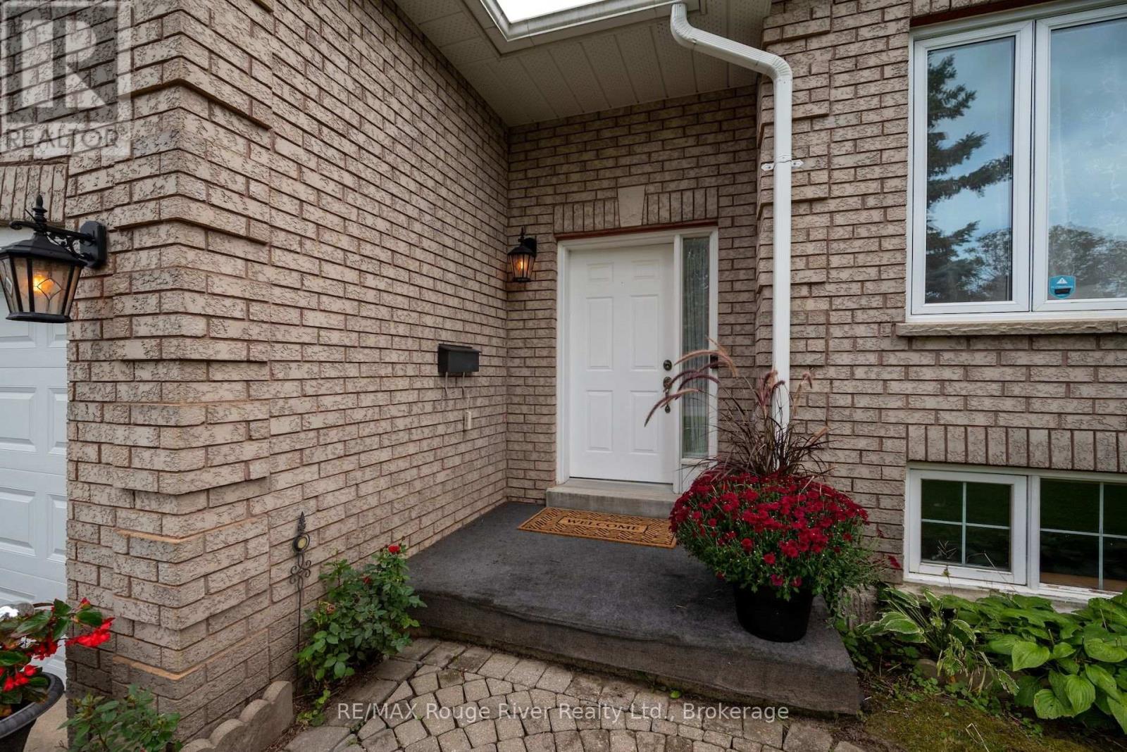 792 Greer Crescent, Cobourg, Ontario  K9A 5N8 - Photo 4 - X13808026