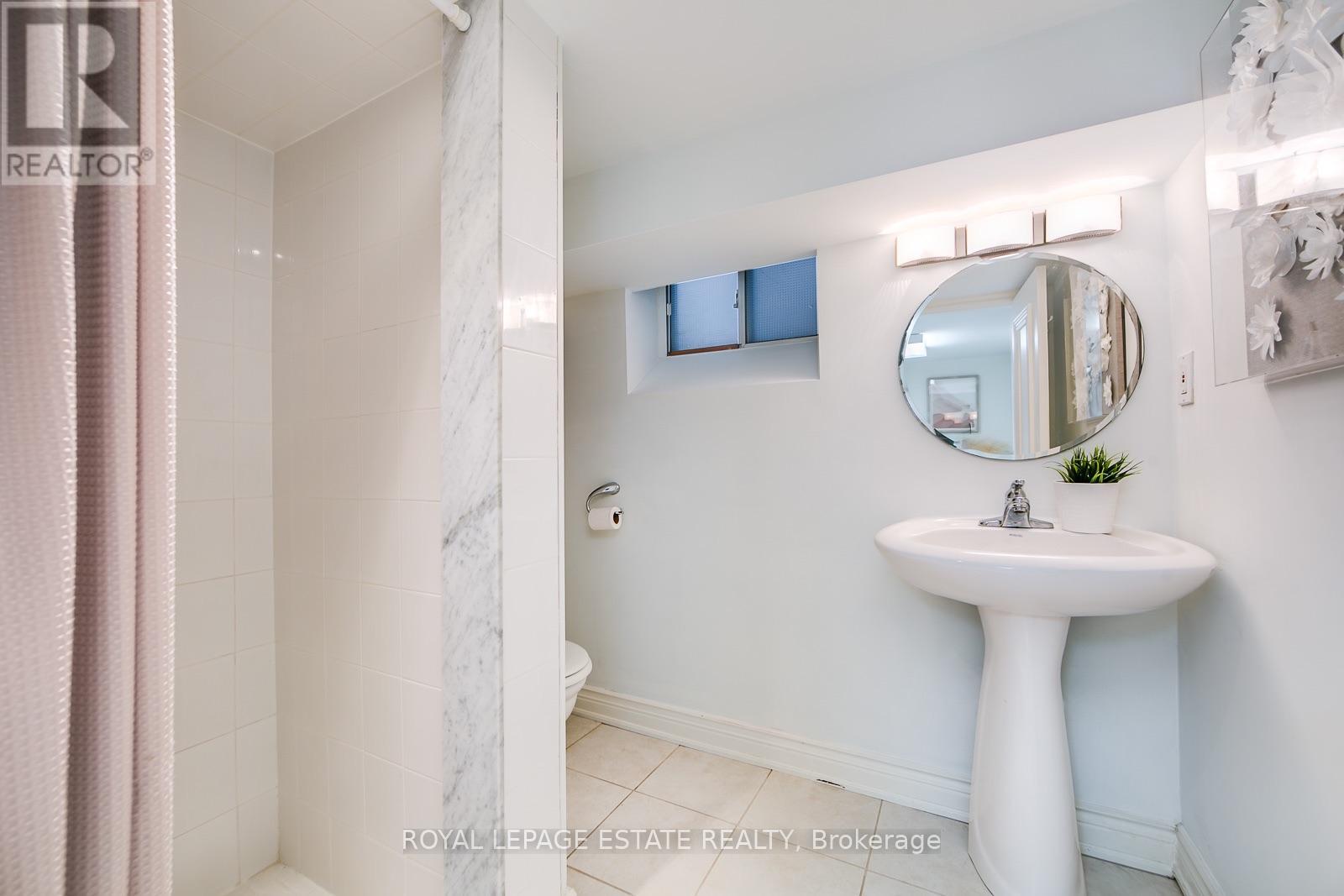 98 Malvern Avenue N, Toronto, Ontario  M4E 3E5 - Photo 34 - E13807978