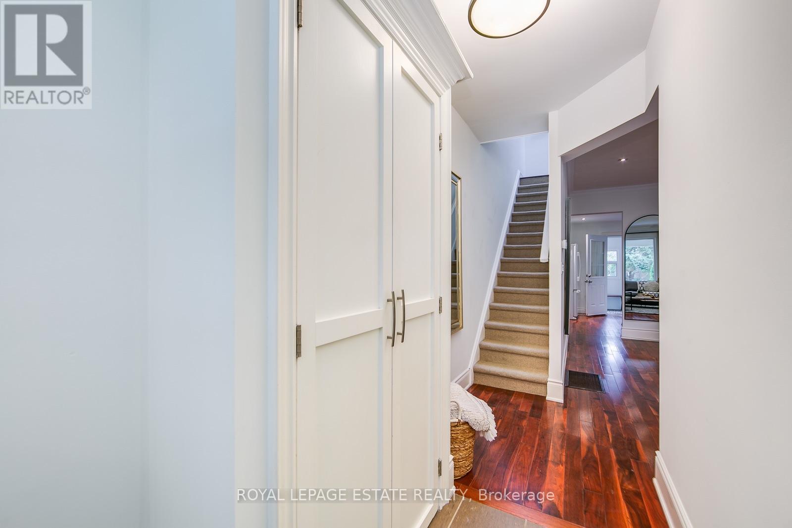 98 Malvern Avenue N, Toronto, Ontario  M4E 3E5 - Photo 5 - E13807978
