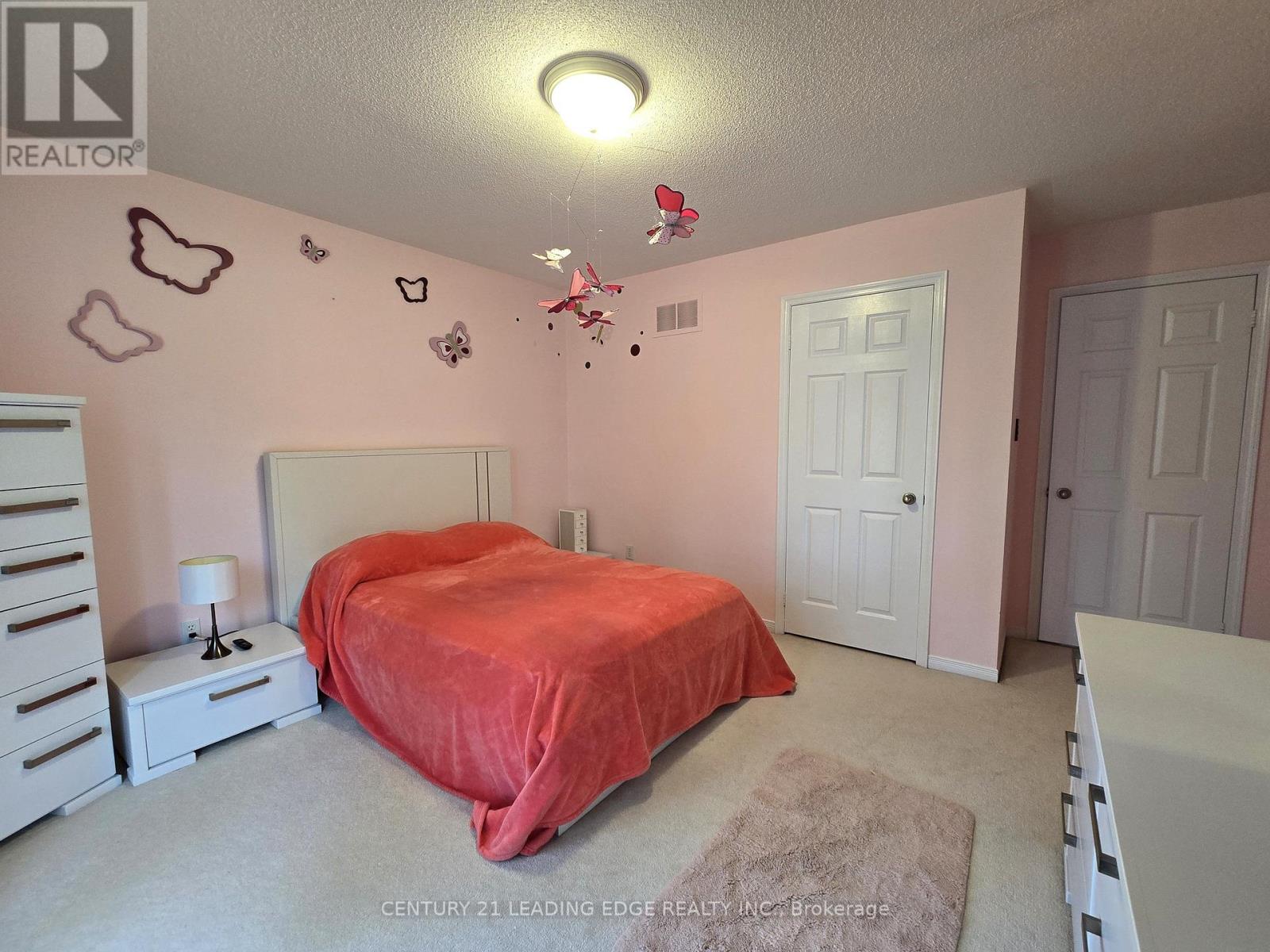 22 Westgate Avenue, Ajax, Ontario  L1Z 1R8 - Photo 16 - E13808006