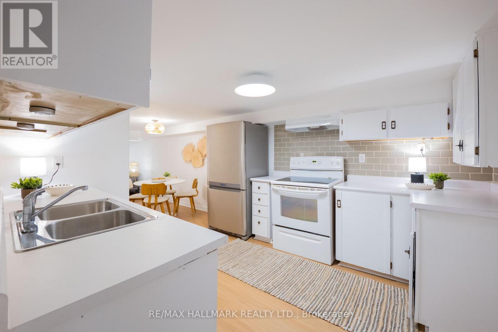 507 Logan Avenue, Toronto, Ontario  M4K 3B2 - Photo 34 - E13808068