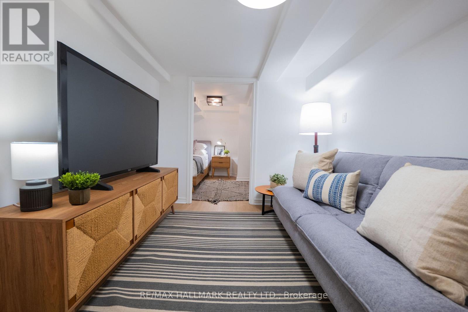 507 Logan Avenue, Toronto, Ontario  M4K 3B2 - Photo 40 - E13808068