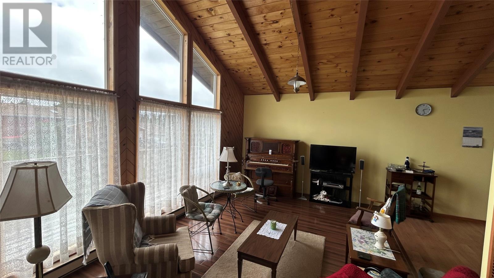 22 MacNeil Crescent, Stephenville — photo 10