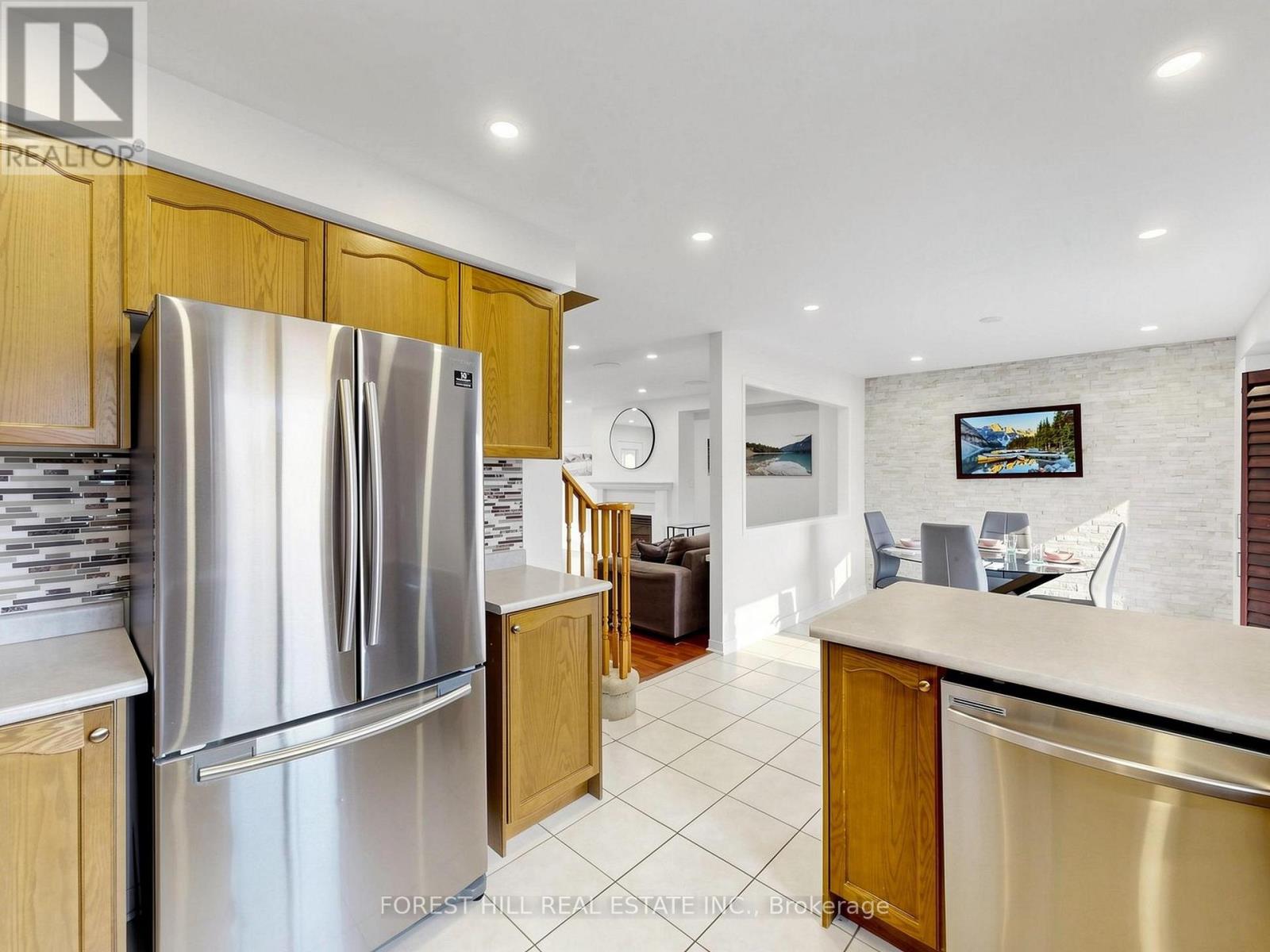8 Bullrush Drive, Vaughan, Ontario  L4H 2V9 - Photo 11 - N13807974