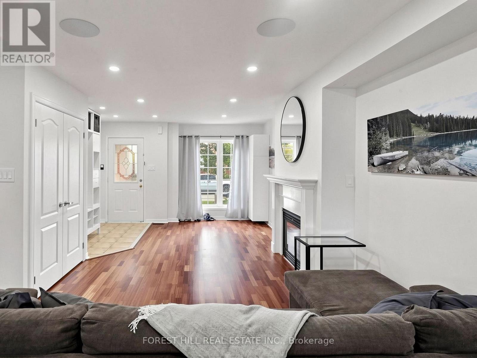 8 Bullrush Drive, Vaughan, Ontario  L4H 2V9 - Photo 5 - N13807974