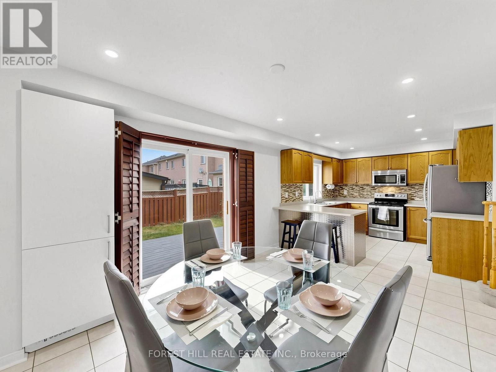 8 Bullrush Drive, Vaughan, Ontario  L4H 2V9 - Photo 8 - N13807974