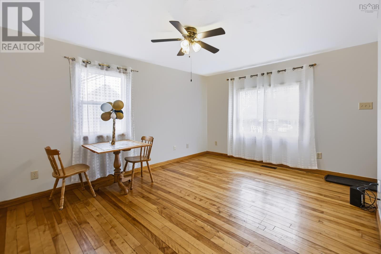 17 East Pleasant Street, Amherst, Nova Scotia  B4H 1M6 - Photo 14 - 202623888