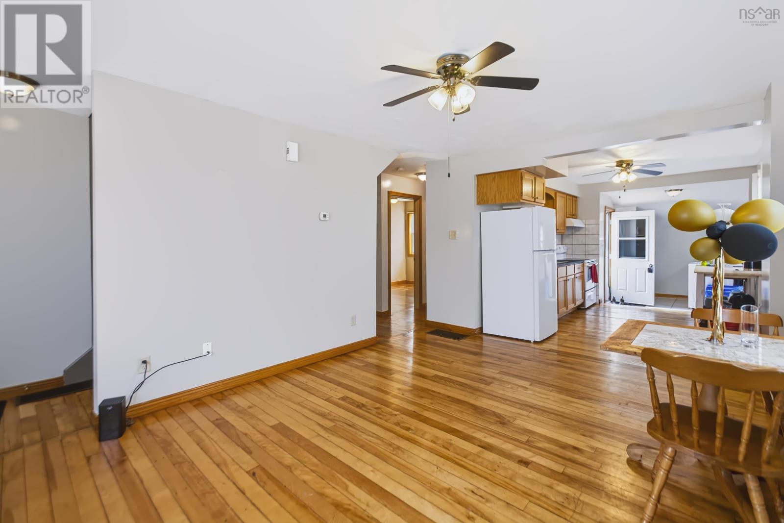 17 East Pleasant Street, Amherst, Nova Scotia  B4H 1M6 - Photo 15 - 202623888