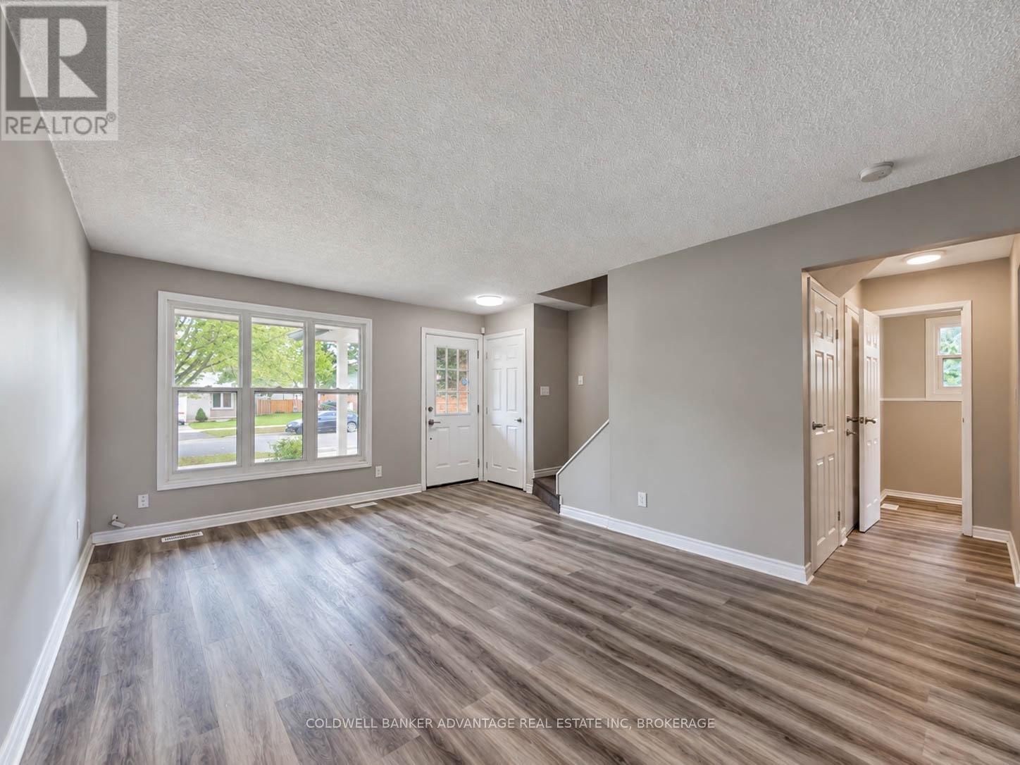 112 Northgate Drive, Welland, Ontario  L3C 5Y5 - Photo 4 - X13807992