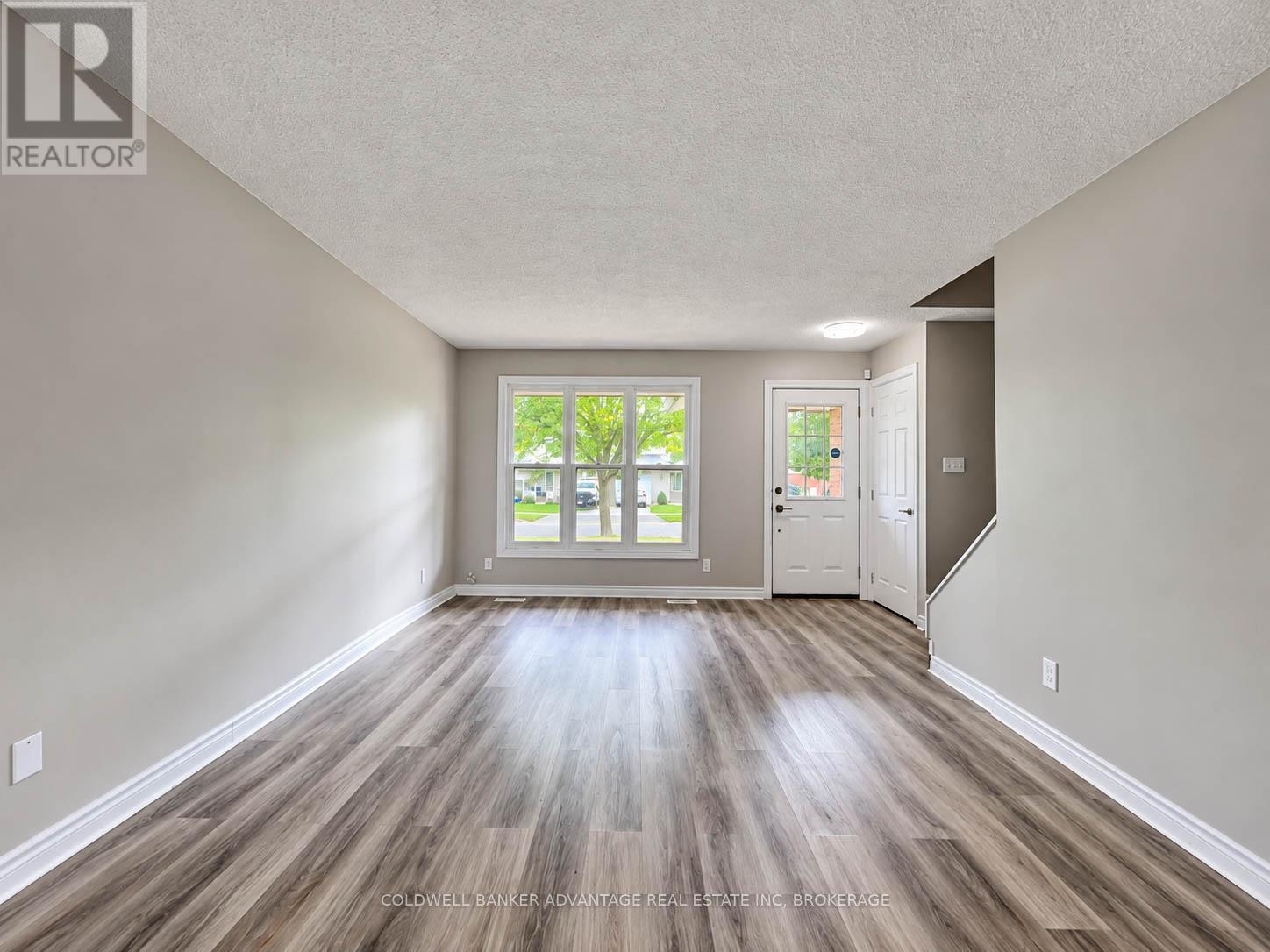 112 Northgate Drive, Welland, Ontario  L3C 5Y5 - Photo 5 - X13807992