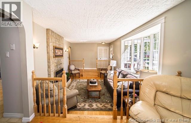 35 Walker Street, Fredericton, New Brunswick  E3A 3E2 - Photo 5 - NB148016