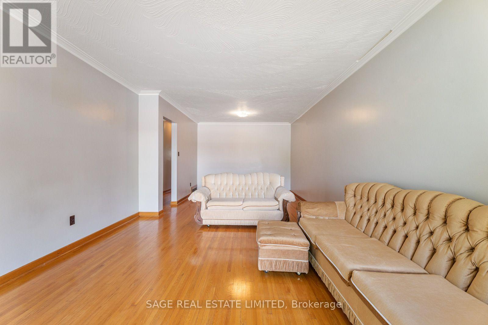 21 Debby Court, Toronto, Ontario  M9N 2L7 - Photo 26 - W13807988