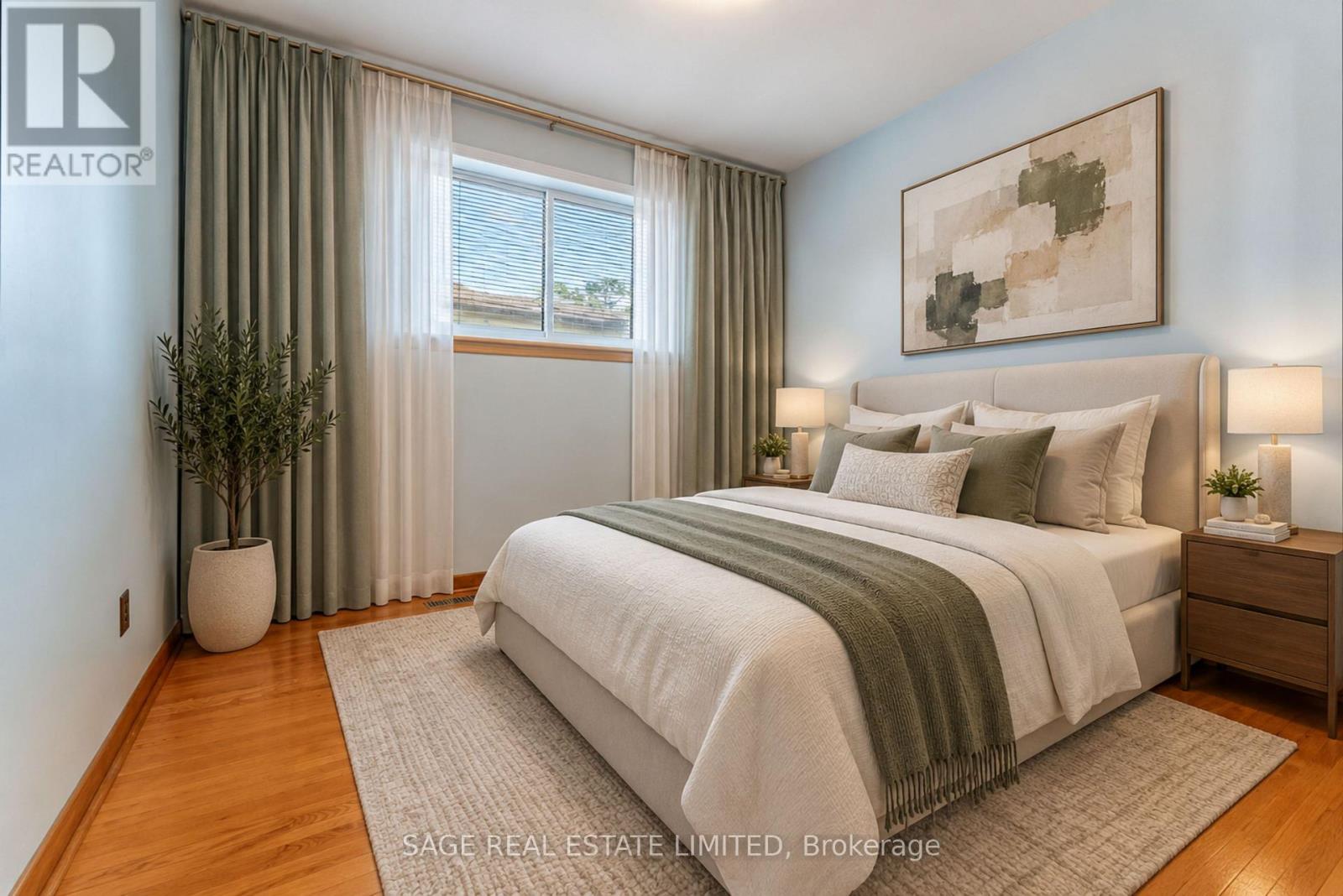 21 Debby Court, Toronto, Ontario  M9N 2L7 - Photo 9 - W13807988