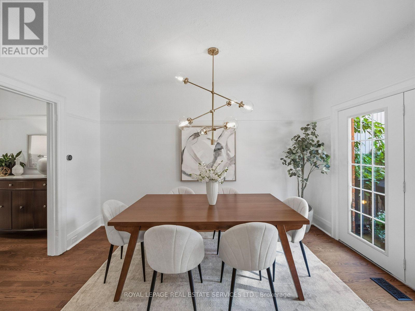 276 Durie Street, Toronto, Ontario  M6S 3G3 - Photo 12 - W13808030