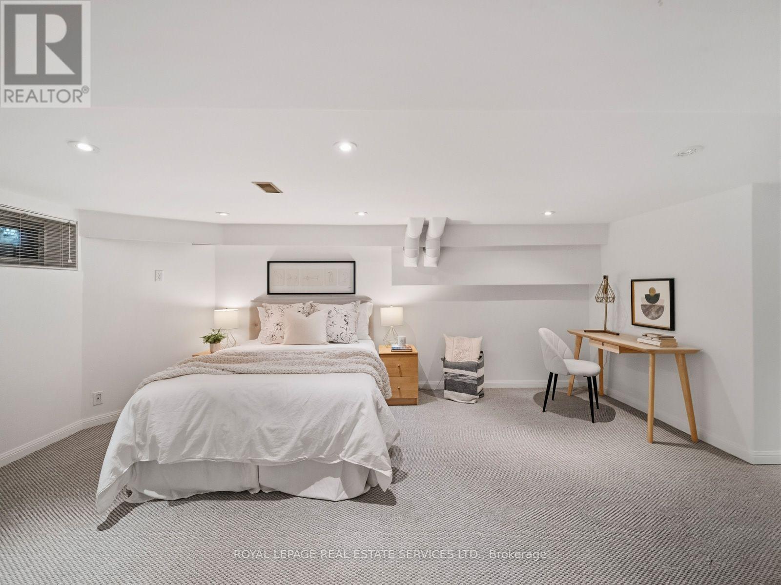 276 Durie Street, Toronto, Ontario  M6S 3G3 - Photo 34 - W13808030