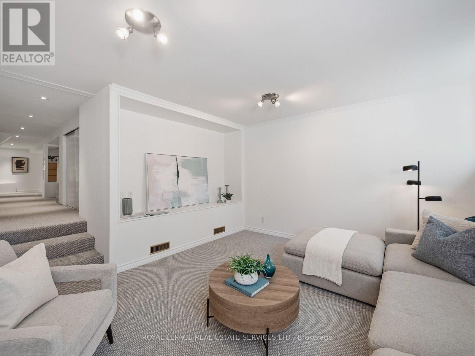 276 Durie Street, Toronto, Ontario  M6S 3G3 - Photo 38 - W13808030