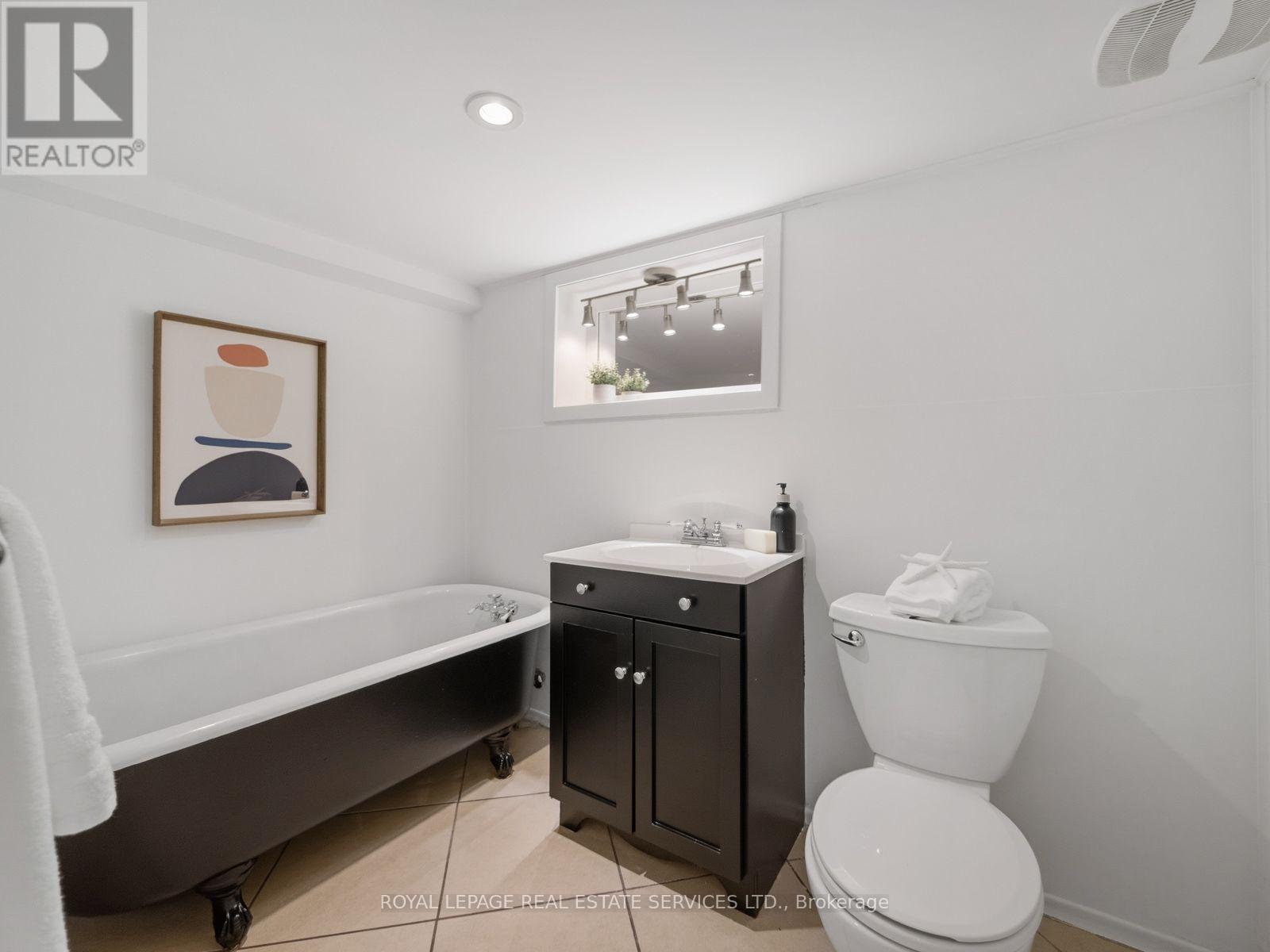 276 Durie Street, Toronto, Ontario  M6S 3G3 - Photo 39 - W13808030