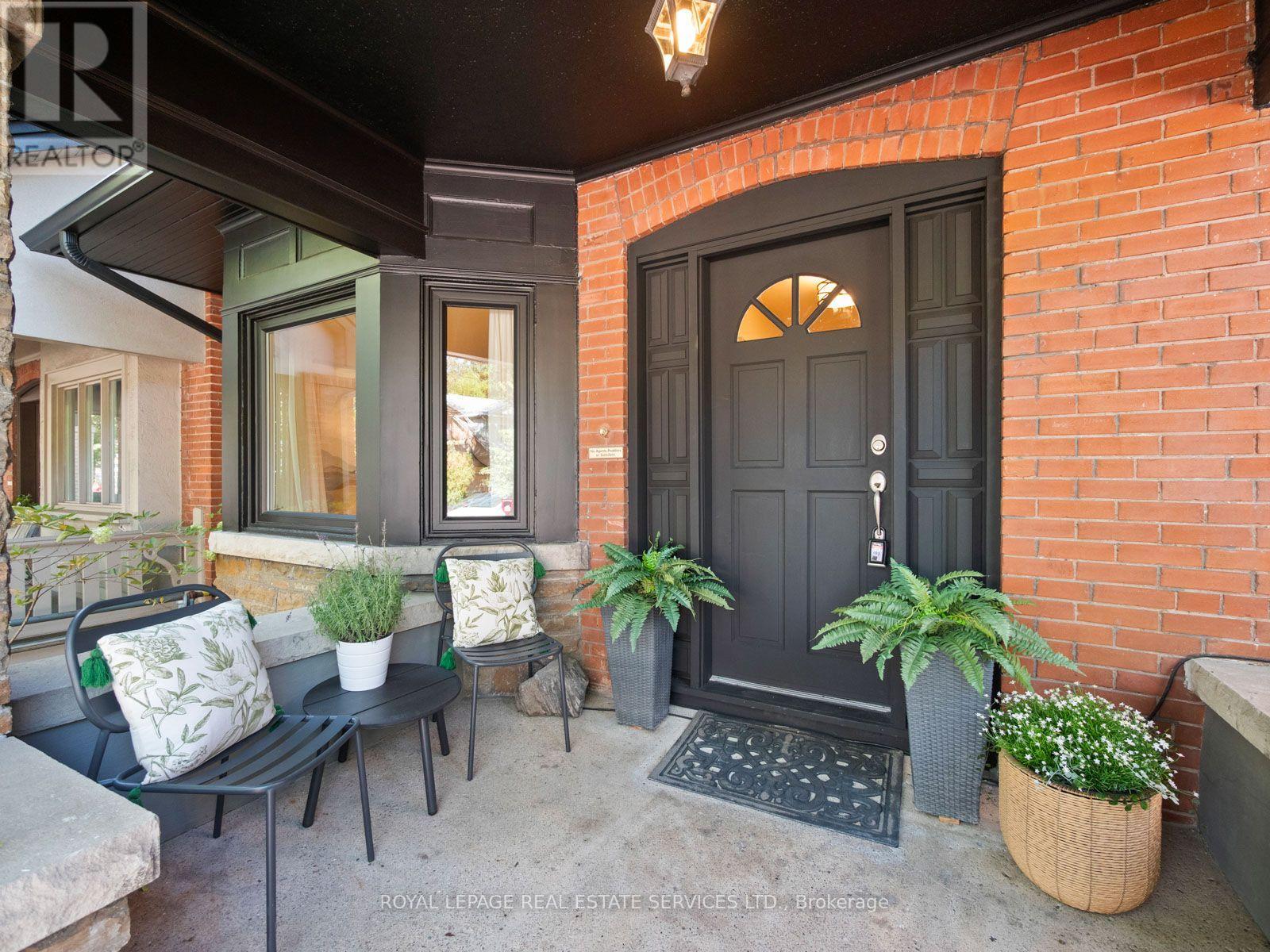 276 Durie Street, Toronto, Ontario  M6S 3G3 - Photo 4 - W13808030