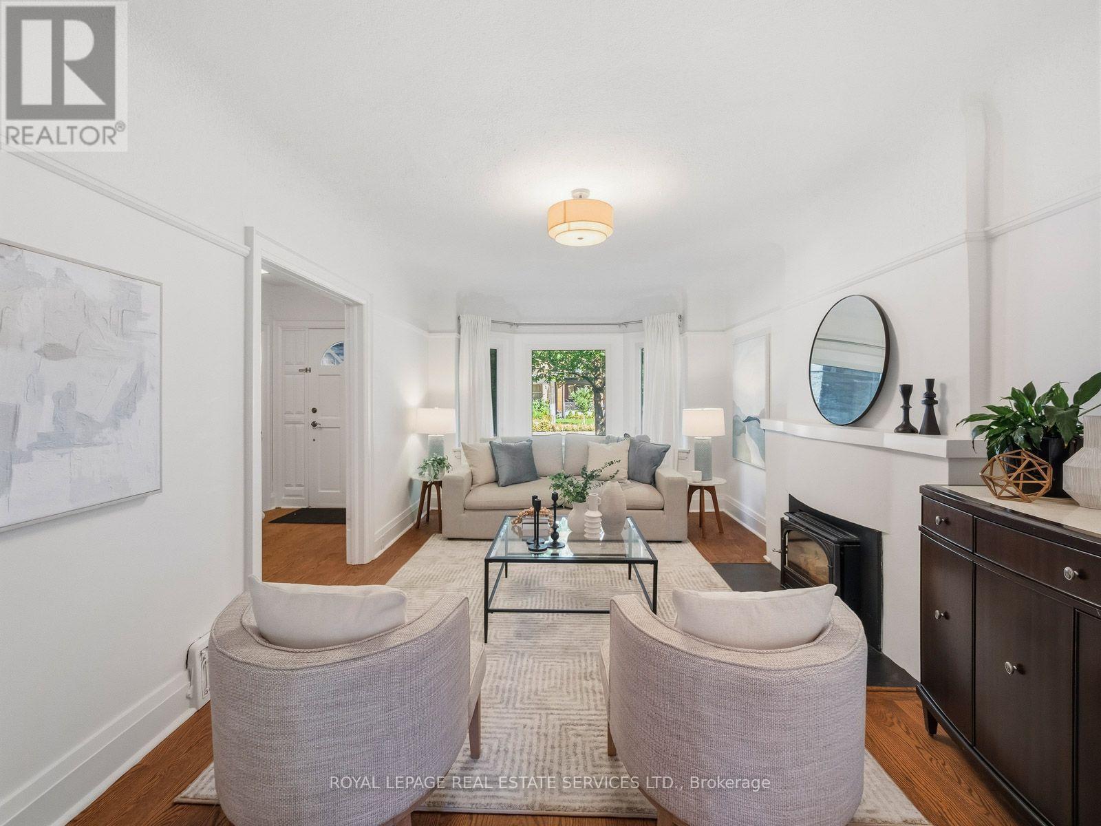 276 Durie Street, Toronto, Ontario  M6S 3G3 - Photo 8 - W13808030