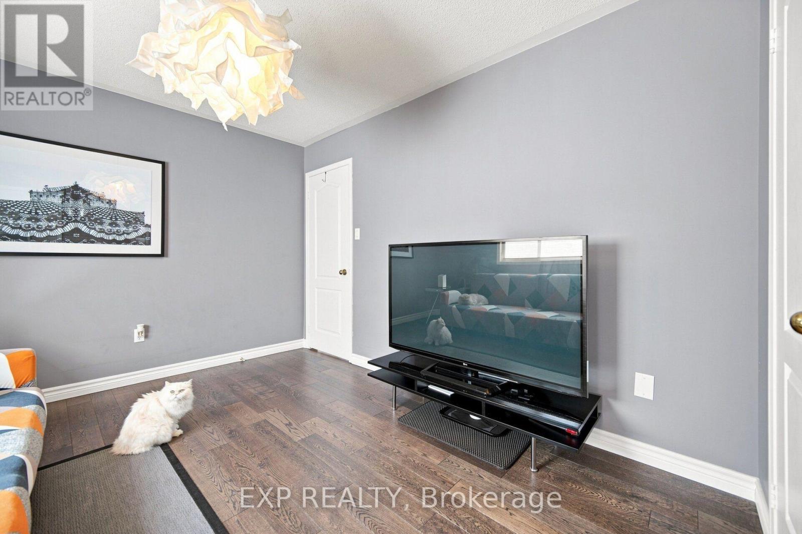 5911 Greensboro Drive, Mississauga, Ontario  L5M 5S4 - Photo 38 - W13808042