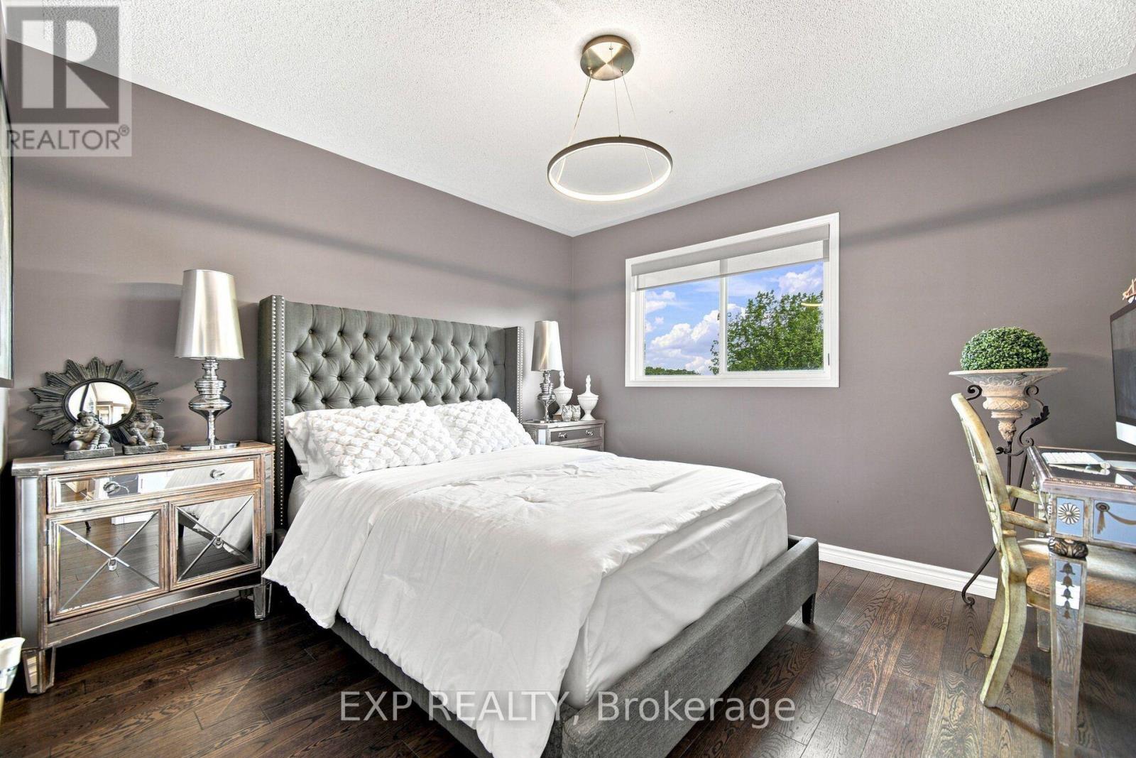 5911 Greensboro Drive, Mississauga, Ontario  L5M 5S4 - Photo 39 - W13808042