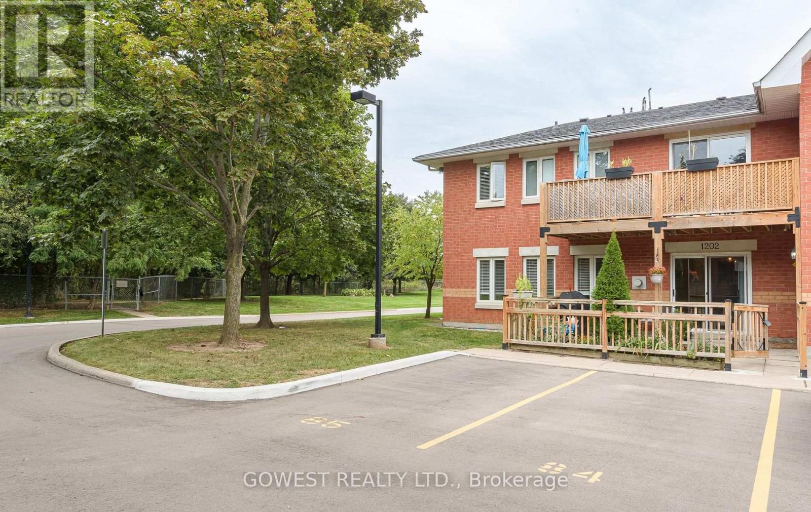 1202 - 4140 Foxwood Drive, Burlington, Ontario  L7M 4R4 - Photo 3 - W13808058