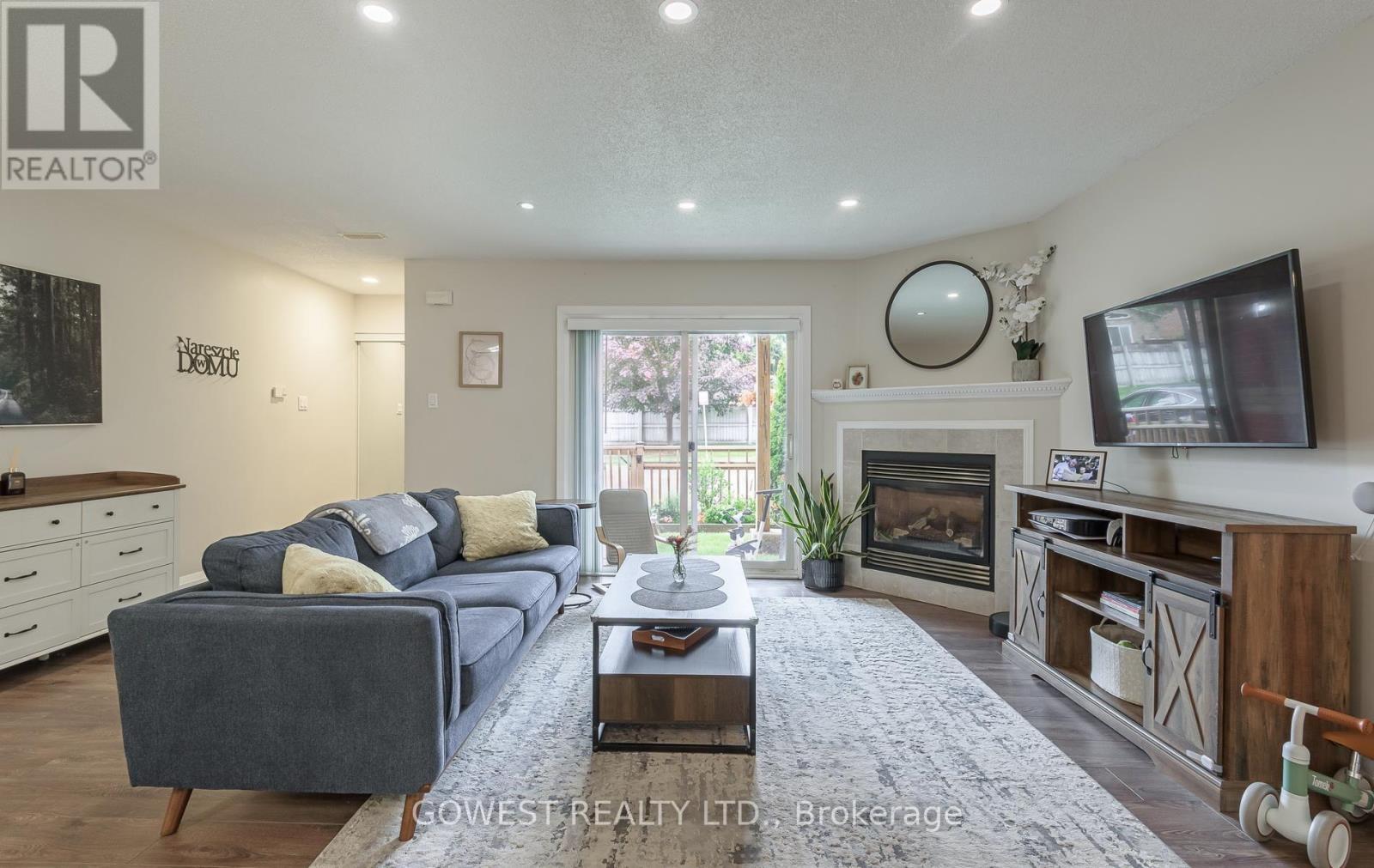 1202 - 4140 Foxwood Drive, Burlington, Ontario  L7M 4R4 - Photo 8 - W13808058