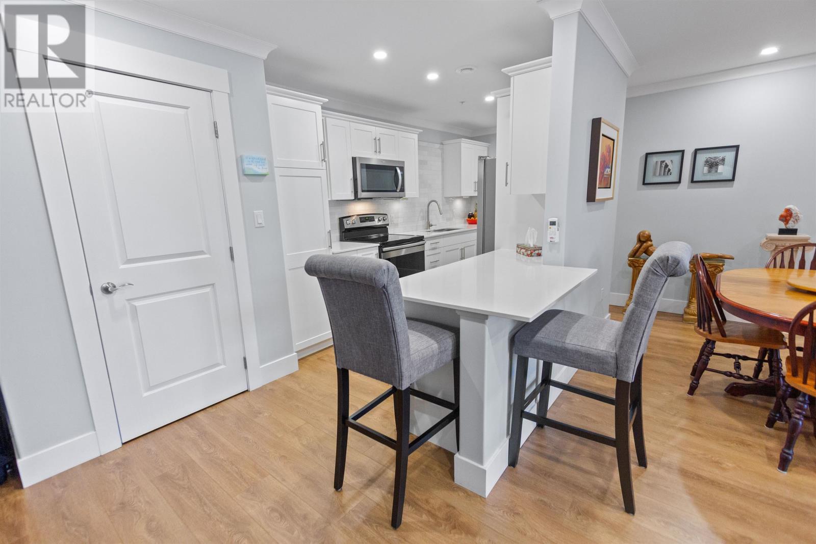 403 18 Gilbert Drive, Charlottetown, Prince Edward Island  C1C 0W2 - Photo 2 - 202623896
