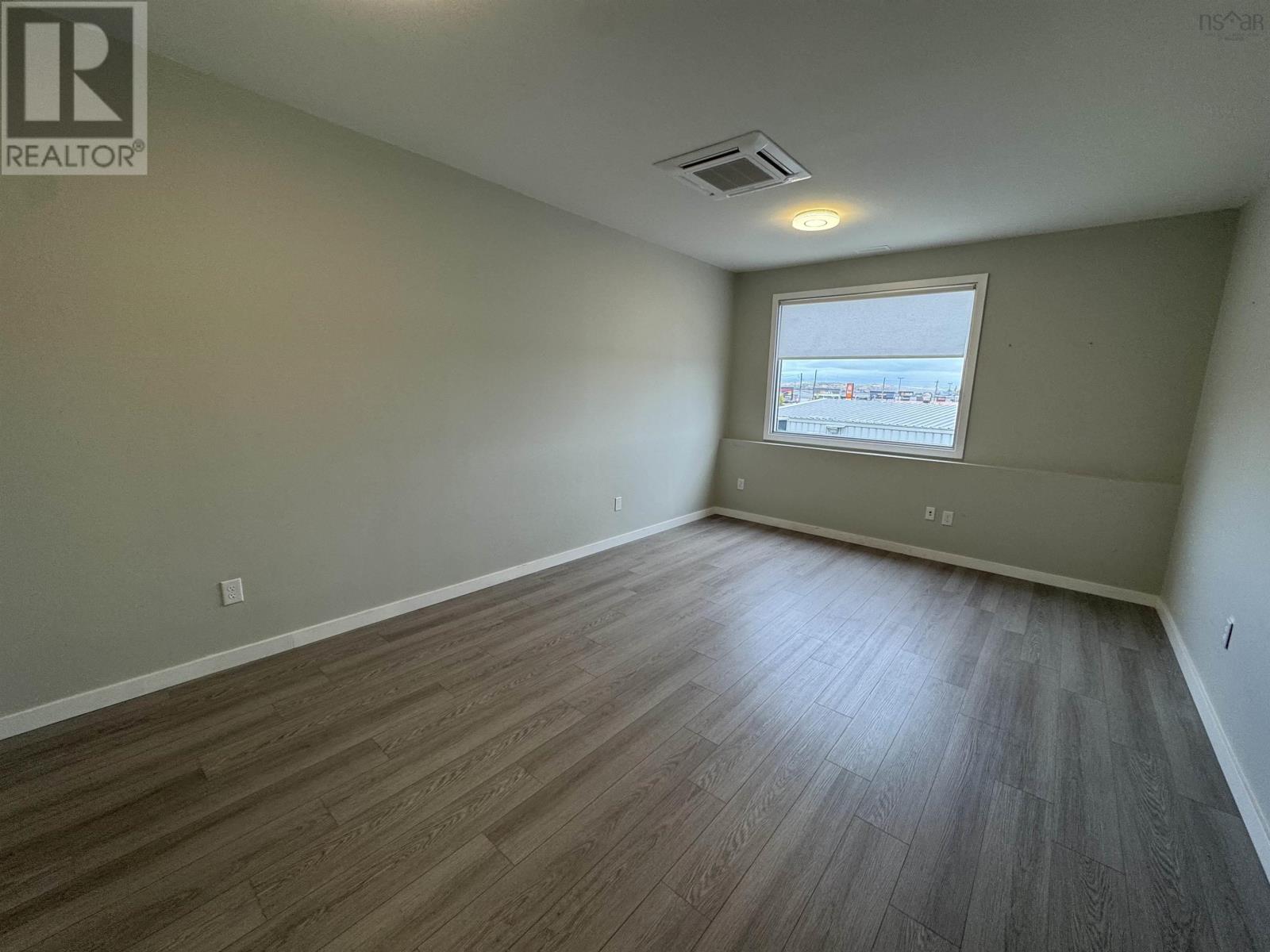 160e Robie Street, Truro, Nova Scotia  B2N 1L1 - Photo 10 - 202526212