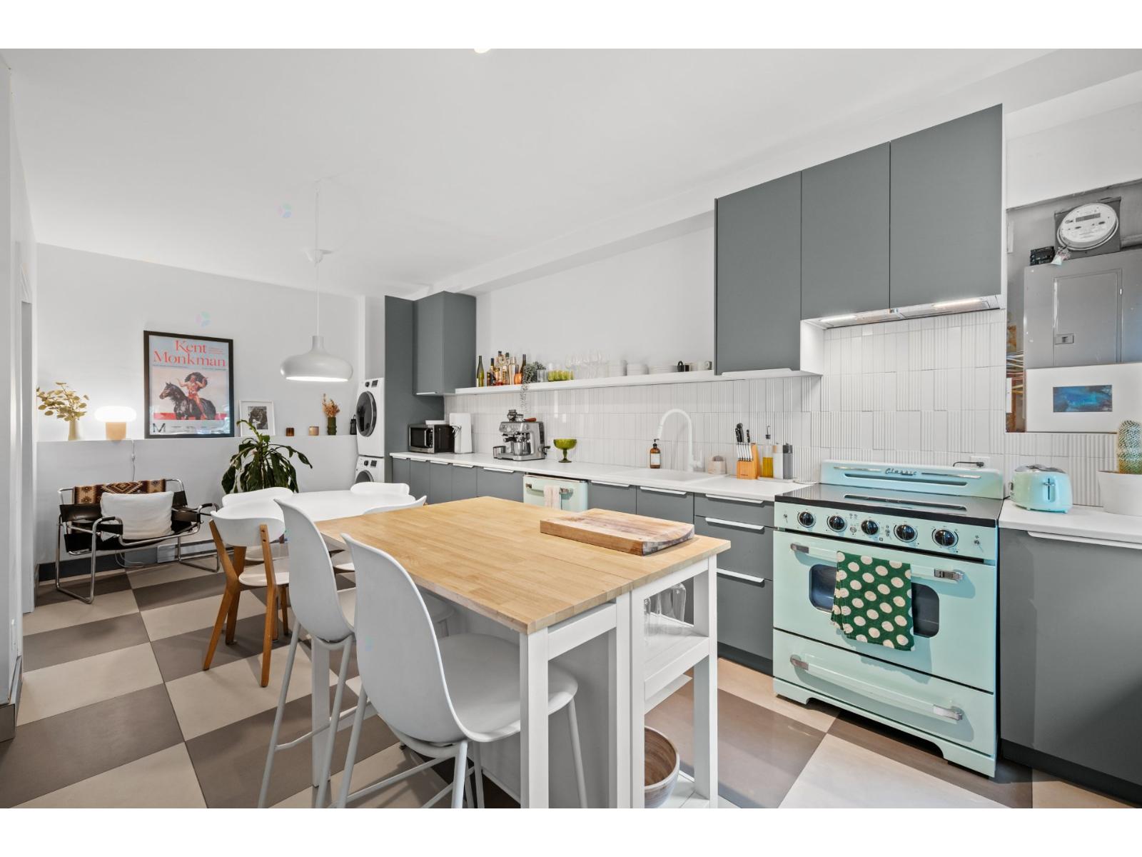 2190-2198 Rue Davidson Montréal (Mercier/Hochelaga-Maisonneuve) Quebec Canada H1W2Y8 4