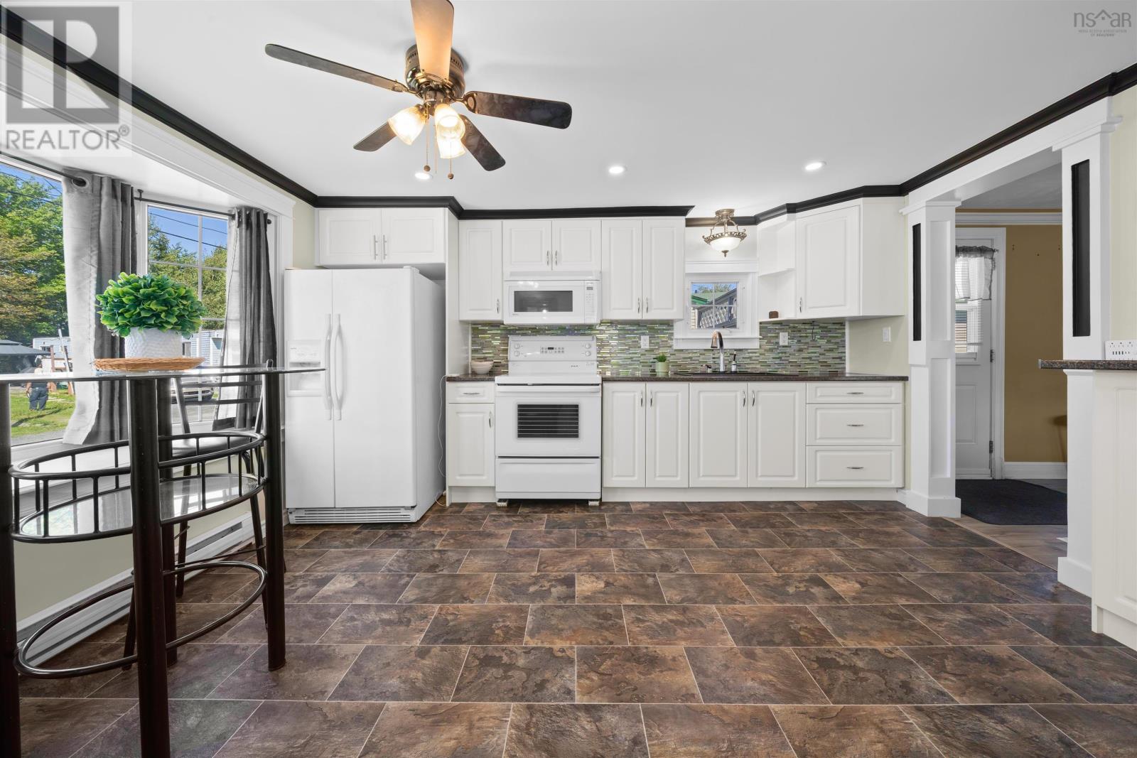 144 Hilltop Drive photo 6