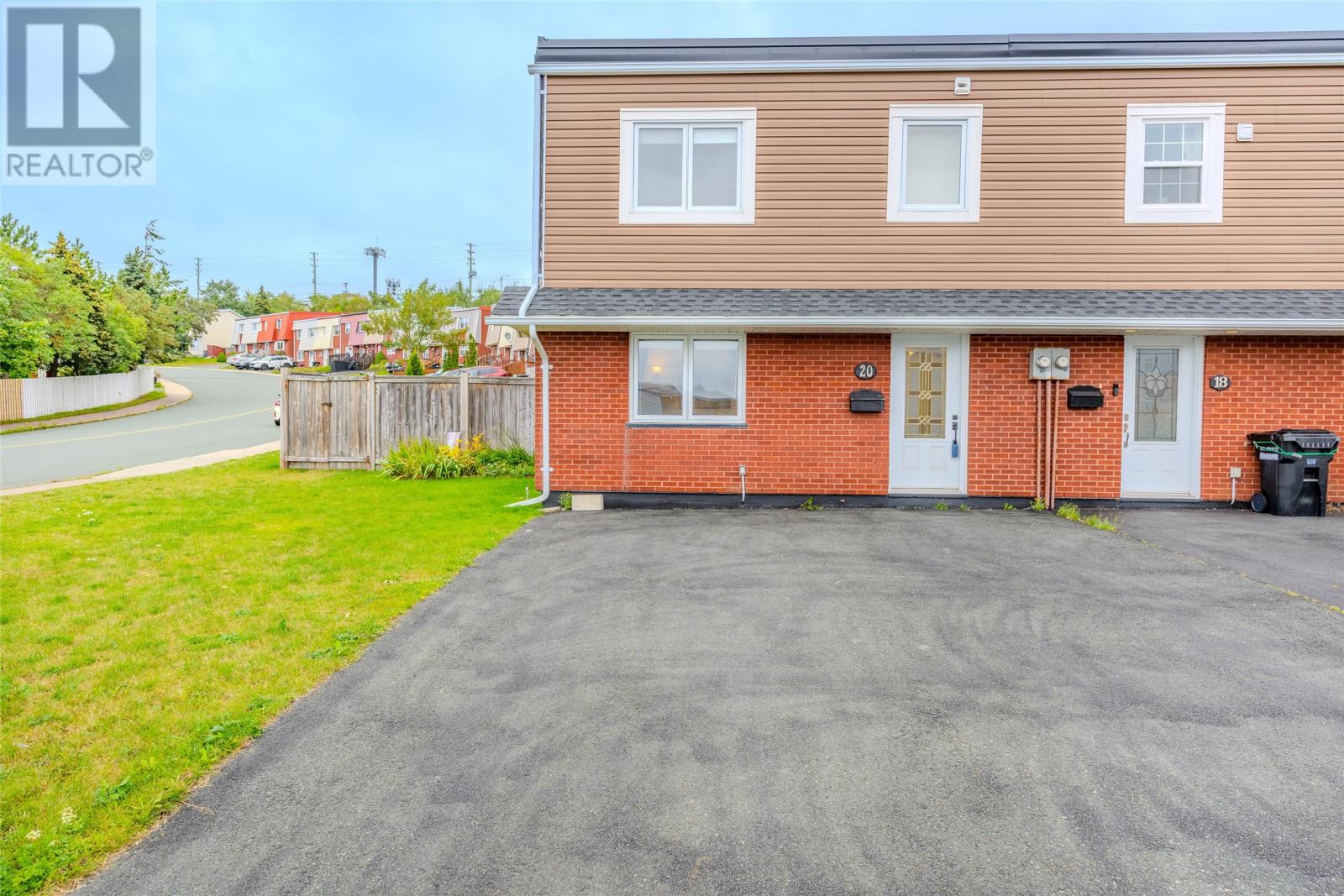 20 Newfoundland Drive photo 2
