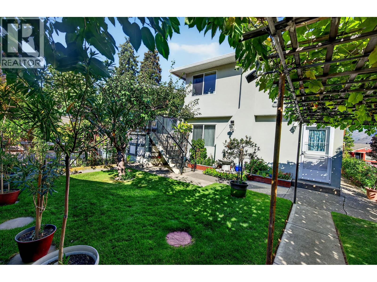 615 Dominion Street, Kamloops, British Columbia  V2C 2X6 - Photo 48 - 10401356